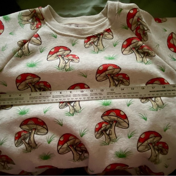 LA Soul Mushroom Graphic Print Soft Sweatshirt Women Long Sleeve. Size M. - Picture 5 of 8